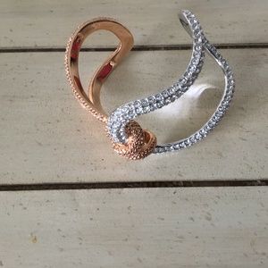 Swarovski bracelet Authentic brand new. Original price $400.